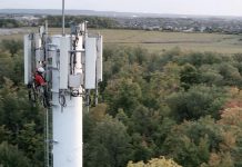 A telecommunications tower. (Photo: Eastern Ontario Regional Network)