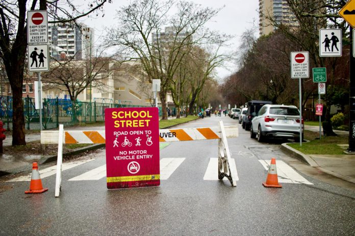A School Street activity at Lord Roberts School in Vancouver. (Photo: Green Communities Canada)