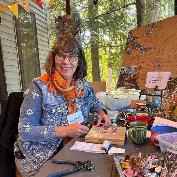 Mosaic artist Anja Hertle is a returning artist on the 2024 Apsley Autumn Studio Tour, running September 21 and 22, 2024. She works with broken china, pottery, porcelain figurines, and tile to give them a second life. During the self-guided tour, Hertle will be at Studio J, located at 44 Woodland Road, sharing her studio with potter Melanie Edson Horner, and new artist, painter Andrew Gregg. (Photo courtesy of Anja Hertle)