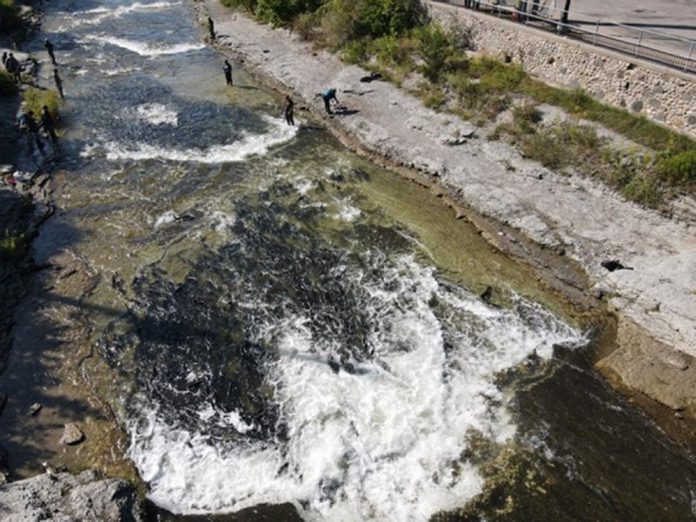 A provincial government survey that proposes changes to recreational fishing on the Ganaraska River during the peak of the Port Hope salmon run season is open for feedback until August 22, 2024. The Corbett's Dam and Fishway and the many step pools below the dam cause thousands of migrating Chinook salmon to build up in the lower river below the existing fish sanctuary, where they are vulnerable to angling. The Ontario government is proposing a new fish sanctuary below the dam where fishing would not be allowed from September 1 to October 14 during peak migration season. (Photo: Ontario Ministry of Natural Resources)