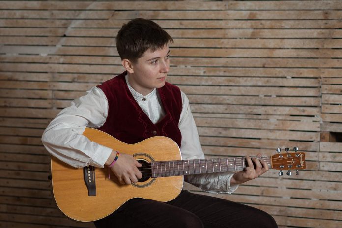 Kingston-based folk singer-songwriter and multi-instrumentalist Anthea Feaver, who just released her debut album "Summer's Morning" featuring eight original and two traditional songs, is performing at the Black Horse in downtown Peterborough on Sunday afternoon. (Photo: Kerry Jarvis)