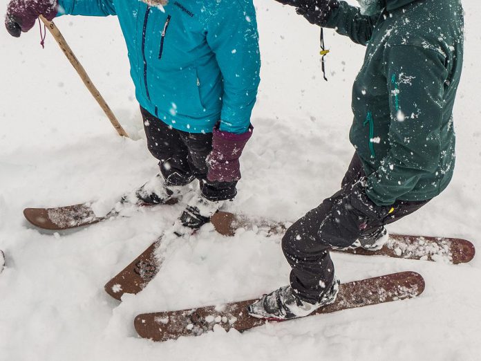 As part of the 2025 winter edition of Hike Haliburton, Algonquin Outfitters will be in Glebe Park on February 2, 2025 from 12 to 4 p.m. giving out free rentals and hosting demonstrations for using skishoes. Gaining in popularity, the short and wide skis combine the fun and efficiency of a cross-country ski with the ease and mobility of a snowshoe. (Photo: Skishoeing.com)