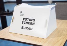 A voting screen. (Photo: Elections Ontario)