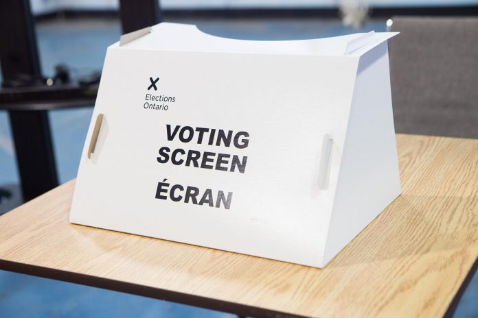 A voting screen. (Photo: Elections Ontario)