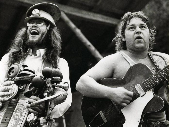 Known for their street minstrel act in the 1970s (pictured), Washboard Hank (Fisher) and Reverend Ken (Ramsden) will be reuniting again to perform at Jethro's Bar + Stage in downtown Peterborough on Friday evening. (File photo)