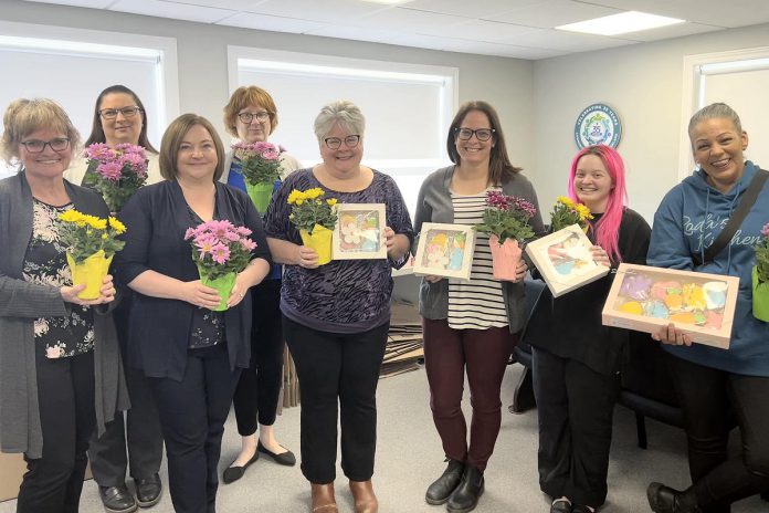 Lucy Roda (right), owner and Roda's Kitchen in Cobourg, and her team recently baked and decorated hundreds of Easter cookies in support of Community Care Northumberland's Meals on Wheels program, raising $5,800. (Photo: Community Care Northumberland / Facebook) Lucy Roda (right), owner and Roda's Kitchen in Cobourg, and her team recently baked and decorated hundreds of Easter cookies in support of Community Care Northumberland's Meals on Wheels program, raising $5,800. (Photo: Community Care Northumberland / Facebook)