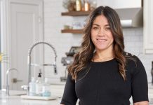 After 13 years working in clinical settings, Dr. Jessica Gonzalez has launched MVS Kawartha Lakes to provide pet care direct to clients in their homes. Offering in-home vaccinations, wellness checks, end-of-life care, and more for both cats and dogs, Dr. Jessica offers a less stressful experience for both pets and their owners while meeting a need for accessible and travelling pet care in the Kawarthas. (Photo courtesy of Dr. Jessica Gonzalez)