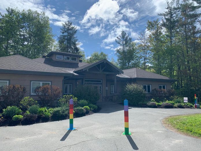 The North Kawartha Public Library in Apsley paints the six bollards around the library with Pride colours every June to demonstrate the library is a safe and inclusive space. Library staff suspect that four of the six bollards were not vandalized because they are in view of security cameras. This is the second hate-related incident at the library during Pride Month, with some community members having earlier checked out all LGBTQ+ books to remove them from circulation. (Photo: North Kawartha Public Library / Facebook)
