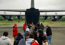 Members of Sandy Lake First Nation in northwestern Ontario have been flown out of the community on Hercules aircraft due to nearby wildfire Red Lake 12. (Photo: Nicholas Zahari / Department of National Defence)