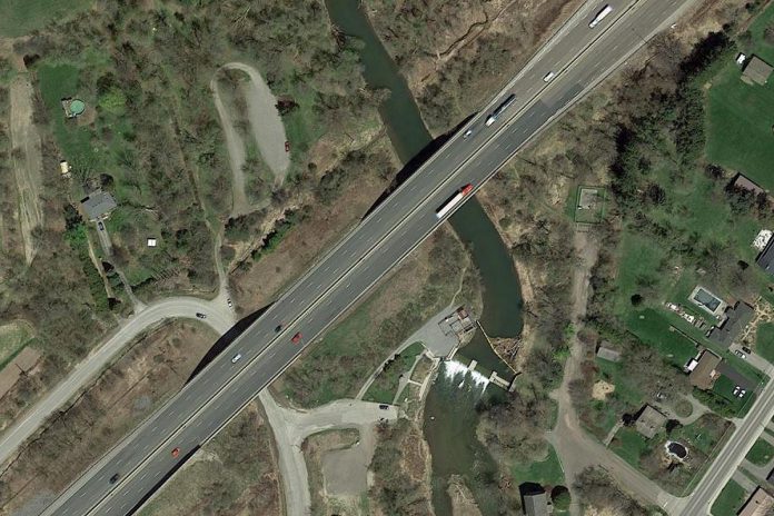 The Choate Road overpass and Ganaraska River bridge on Highway 401 in Port Hope. (Photo: Google Earth) The Choate Road overpass and Ganaraska River bridge on Highway 401 in Port Hope. (Photo: Google Earth)