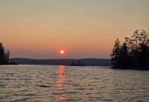 A hazy sunset in Haliburton County on July 13, 2025 caused by westerly winds bringing smoke from forest fires over northern Ontario to the region. (Photo: Jeannine Taylor / kawarthaNOW)