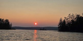 A hazy sunset in Haliburton County on July 13, 2025 caused by westerly winds bringing smoke from forest fires over northern Ontario to the region. (Photo: Jeannine Taylor / kawarthaNOW)