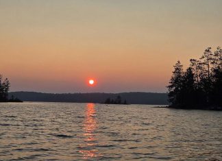 A hazy sunset in Haliburton County on July 13, 2025 caused by westerly winds bringing smoke from forest fires over northern Ontario to the region. (Photo: Jeannine Taylor / kawarthaNOW)