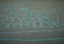 The HOPE Learning Centre of the Canadian Mental Health Association Haliburton, Kawartha, Pine Ridge (CMHA HKPR) is hosting free drop-in "Art Splash" events at Millennium Park in Peterborough on August 8, 2025 and in Victoria Park in Lindsay on August 15, 2025. The aim of Art Splash is to brighten the day of passersby with encouraging chalk art and inspiring messages from members of the community, celebrating creativity, promoting community connections, and raising mental health awareness. (Photo: CMHA HKPR)