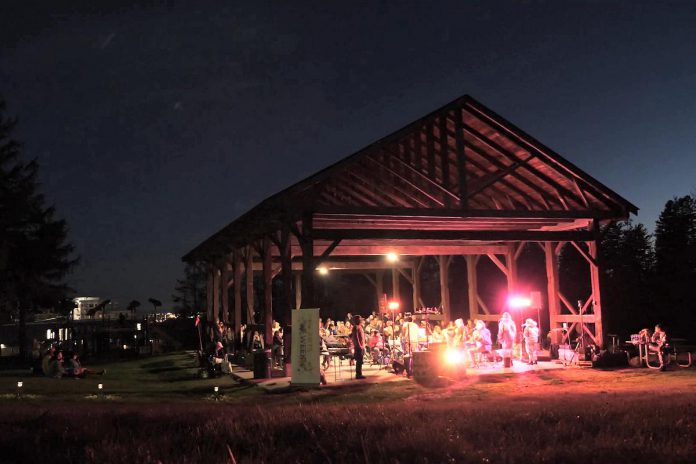 Charlie Glasspool and company performing as 3C84 at the Heritage Pavilion on Armour Hill during Artsweek 2023. For Artsweek 2025, running from September 28 to October 5, artists Caylie Staples and Victoria Yeh with Laurel Paluck will present "A Broader View," a multi-arts concert featuring music, visual and media arts, all set at twilight on Armour Hill on October 4 at 7:30 p.m. (kawarthaNOW screenshot of Michael Morritt video)