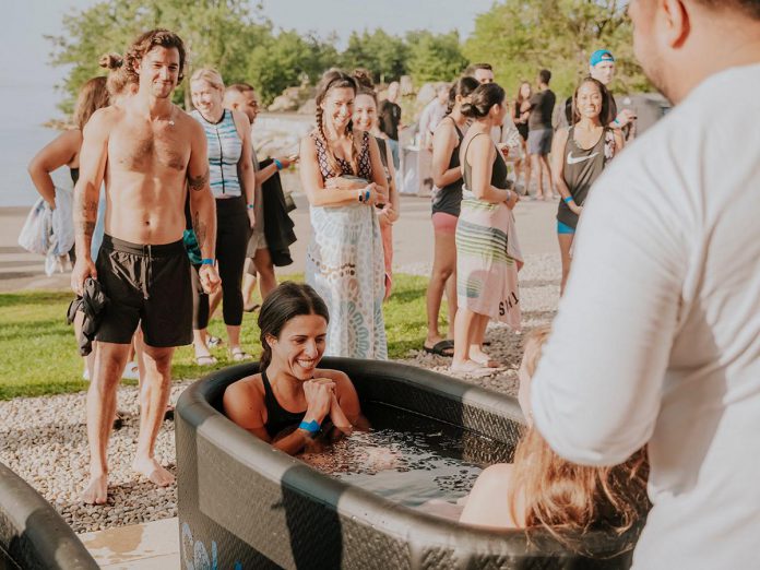 To offer more education on the benefits of wellness experiences like cold plunging, Unbounded regularly hosts pop-ups experiences. This summer, the brand hosted a private pop-up for members of Bobcaygeon's LiveWell Strength & Rehabilitation. (Photo courtesy of Unbounded)