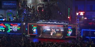 For the past 27 years, the CPKC Holiday Train has been touring Canada and the United States to raise money, food, and awareness for the important work that food banks do in their communities. Professional musicians play free concerts from the brightly decorated train's stage, with CPKC donating to the local food bank at each stop and encouragingall attendees to make a monetary or food donation of their own. (Photo: CKPC)