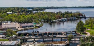 Lindsay Street Bridge in Fenelon Falls reduced to single lane for six weeks beginning in November The Lindsay Street bridge crossing the Fenelon River in the heart of Fenelon Falls. (Photo: City of Kawartha Lakes)