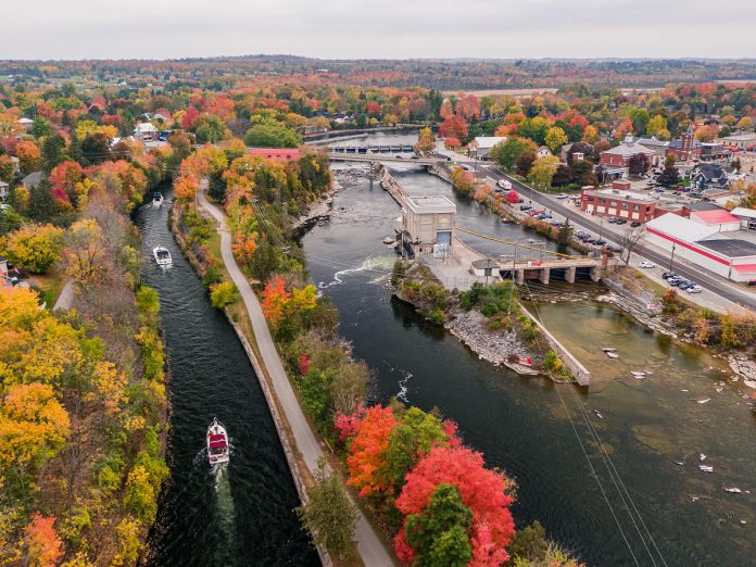 Located in southwestern Peterborough County and bordered by the historic Trent-Severn Waterway, Selwyn Township brings nature and community together with its scenic countryside and lakes, outdoor adventures, charming and hospitable small towns including Lakefield, Bridgenorth, Ennismore, and Young's Point, and lively year-round festivals offering activities for the whole family. (Photo: The Kawarthas Tourism)