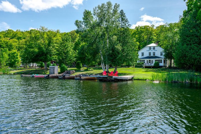 The Forest Hill Lodge is an intimate cottage resort on the shores of Lovesick Lake in Selwyn Township. What was originally one of Ontario's oldest fishing camps is now a family-friendly resort boasting plenty of outdoor adventure form swimming and canoeing to fishing on the Trent-Severn Waterway. (Photo: The Kawarthas Tourism)