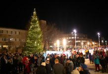The Peterborough Downtown Business Improvement Area (DBIA) and the City of Peterborough present the third annual tree-lighting ceremony at Quaker Foods City Square from 5 to 7 p.m. on December 5, 2025. Te event will also feature family-friendly activities, festive entertainment, and local vendors. (Photo: Michael Hurcomb)