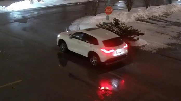 Kawartha Lakes police are seeking this light-coloured SUV that was observed on surveillance cameras leaving the area after an arson incident at The Vape Store at 370 Kent Street West in Lindsay around 3 a.m. on December 10, 2025. (Police-supplied photo) Kawartha Lakes police are seeking this light-coloured SUV that was observed on surveillance cameras leaving the area after an arson incident at The Vape Store at 370 Kent Street West in Lindsay around 3 a.m. on December 10, 2025. (Police-supplied photo)