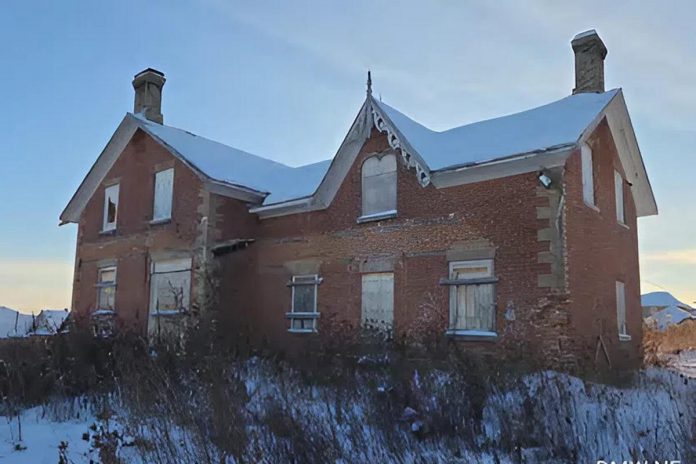 The Peterborough Architectural Conservation Advisory Committee (PACAC) will make a decision on January 21, 2026 to recommend to city council whether this historic farmhouse at 314 Carnegie Avenue should be removed from the city's heritage register or given heritage designation. In November, the city ordered owner Activa Holdings Inc. to demolish the building due to its deteriorating state. (Photo: D.M. Wills Associates Limited)