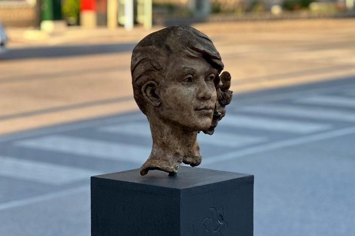 "Spring" (2025, resin cast) by Angela Burdon was one of the sculptures chosen to be displayed in planters in downtown Fenelon Falls as part of the 2025 Downtown Sculpture Exhibition led by the Fenelon Arts Committee and the City of Kawartha Lakes. Submissions for the 2026 seasonal public art exhibition are now open to artists across Canada until March 20, 2026. (Photo: Fenelon Arts Committee / Facebook)