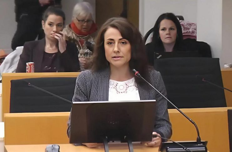 Former mayor Diane Therrien-Hale addresses Peterborough city council on February 2, 2026 during a delegation on the new procedure by-law. Council adopted her suggestion that the by-law allow a small number of public delegations for each item on a council agenda, rather than a total of 10 delegations per agenda as proposed in the by-law. (kawarthaNOW screenshot of City of Peterborough video)