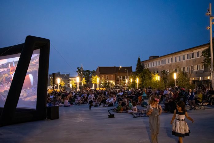 Presented by the Peterborough Downtown Business Improvement Area (DBIA) with support from the City of Peterborough and sponsors and community partners, the "Movies at the Park" series will see free movies screened on a large outdoor screen at Quaker Foods City Square every Tuesday evening during July and August. (Photo courtesy of Peterborough DBIA) Presented by the Peterborough Downtown Business Improvement Area (DBIA) with support from the City of Peterborough and sponsors and community partners, the "Movies at the Park" series will see free movies screened on a large outdoor screen at Quaker Foods City Square every Tuesday evening during July and August. (Photo courtesy of Peterborough DBIA)