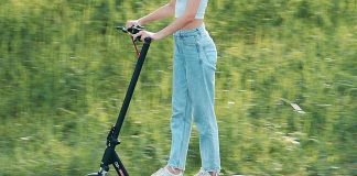 An electric kick-scooter, commonly called an e-scooter. (Photo: iScooter)