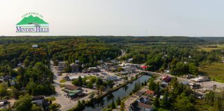 Located in southwestern Haliburton County and the seat of the county, the Township of Minden Hills is a rural municipality with a population of around 7,000 permanent residents and up to 16,000 seasonal residents. The village of Minden is the primary residential and commercial centre of the township, with smaller communities including Carnarvon, Gelert, Ingoldsby, Irondale, Lochlin, Miners Bay, and Moore Falls. (Photo: Haliburton County)