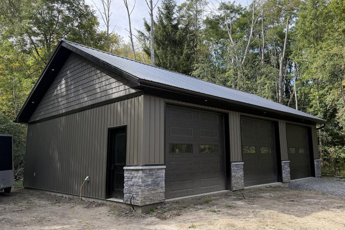 Merrett Home Hardware Building Centre's Beaver Homes & Cottages program offers more than 500 packages of pre-designed garages available in varying sizes, styles, and exterior designs. Many clients purchase a material package so they have everything they need to build a garage on their own. (Photo courtesy of Merrett Home Hardware Building Centre)