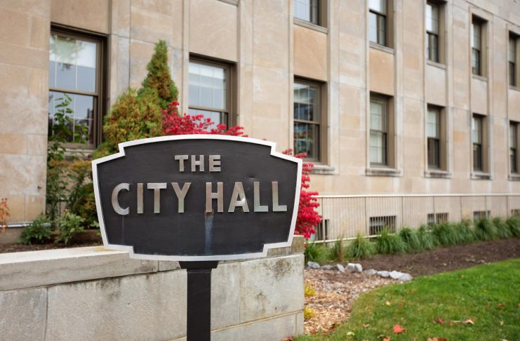 ‘Peterborough Vote Tracker’ gives voters a look at councillors’ records ahead of October 26 election The Peterborough City Hall sign. (Photo: Jordan Lyall / kawarthaNOW)